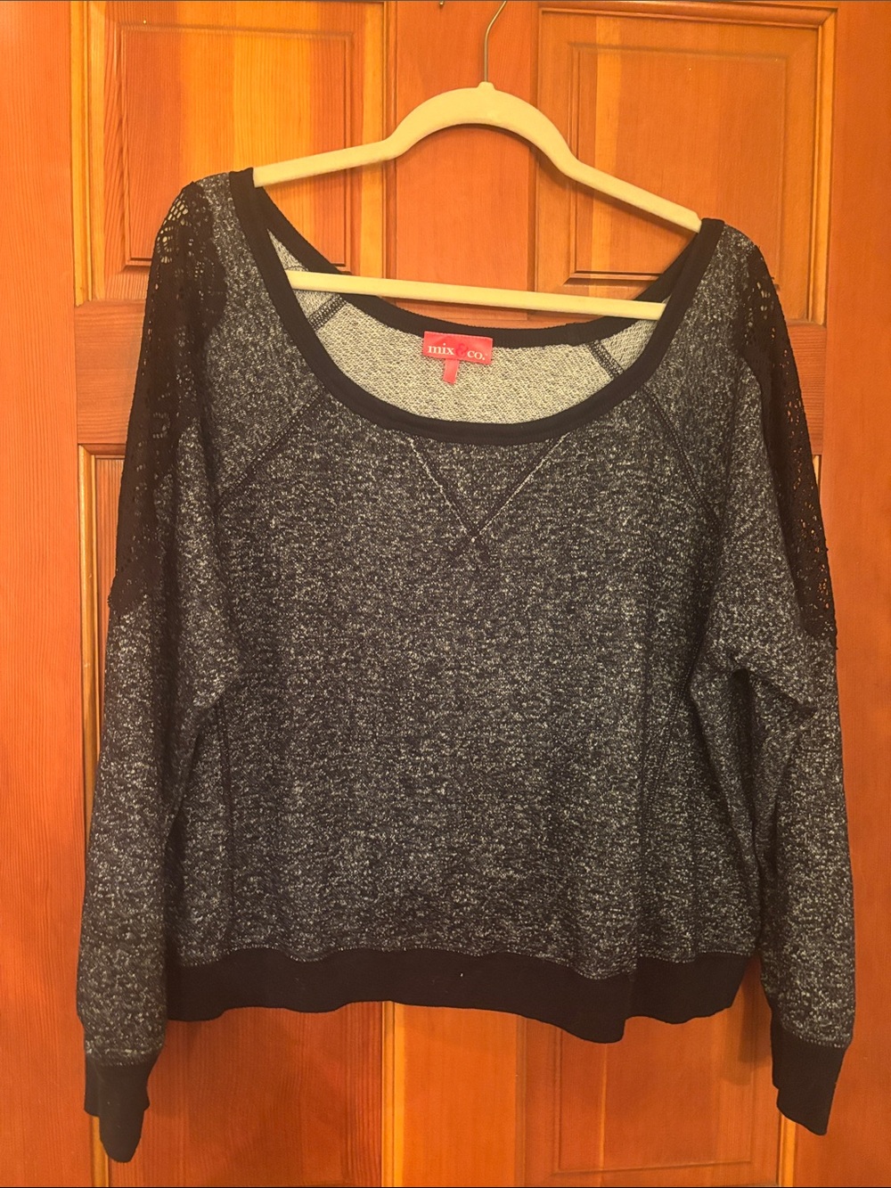 Women's Black Heather Lace-Sleeve Pullover